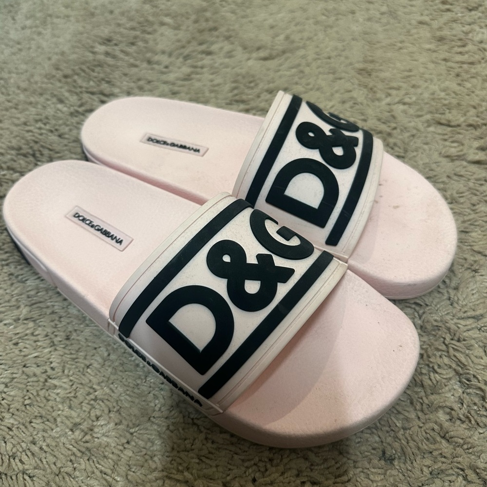 Dolce & Gabbana Pink Slide Sandals